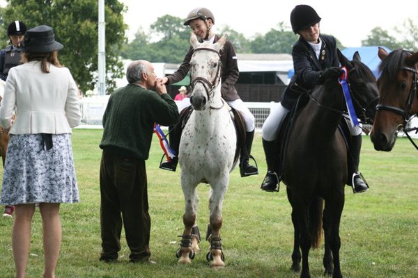 Alastair Stewart with Spot Alastair Stewart with Spot, Freddie and Oscar