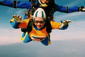 Volunteer skydiving