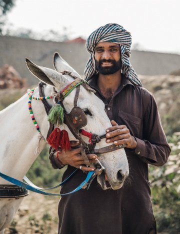 Muhammad with his stallion Moti Muhammad with his stallion Moti