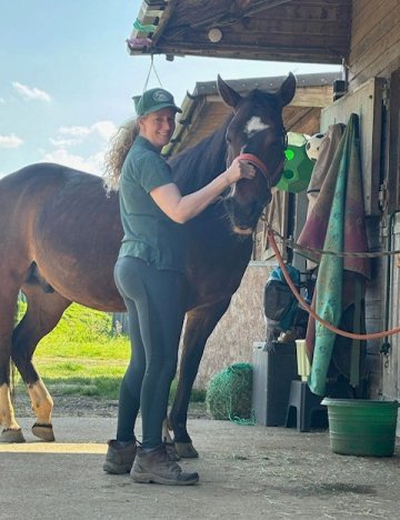 Jenny with her horse (credit: Jenny Lee). Jenny Lee with her horse.