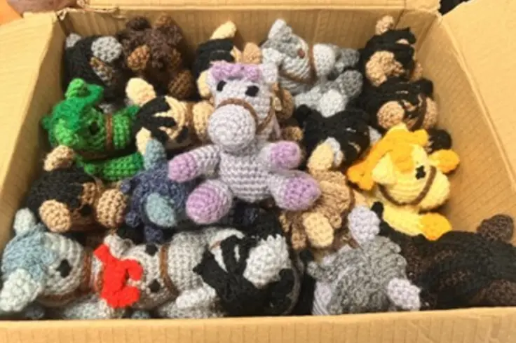 helping donkeys mules and horses by crafting for Brooke
